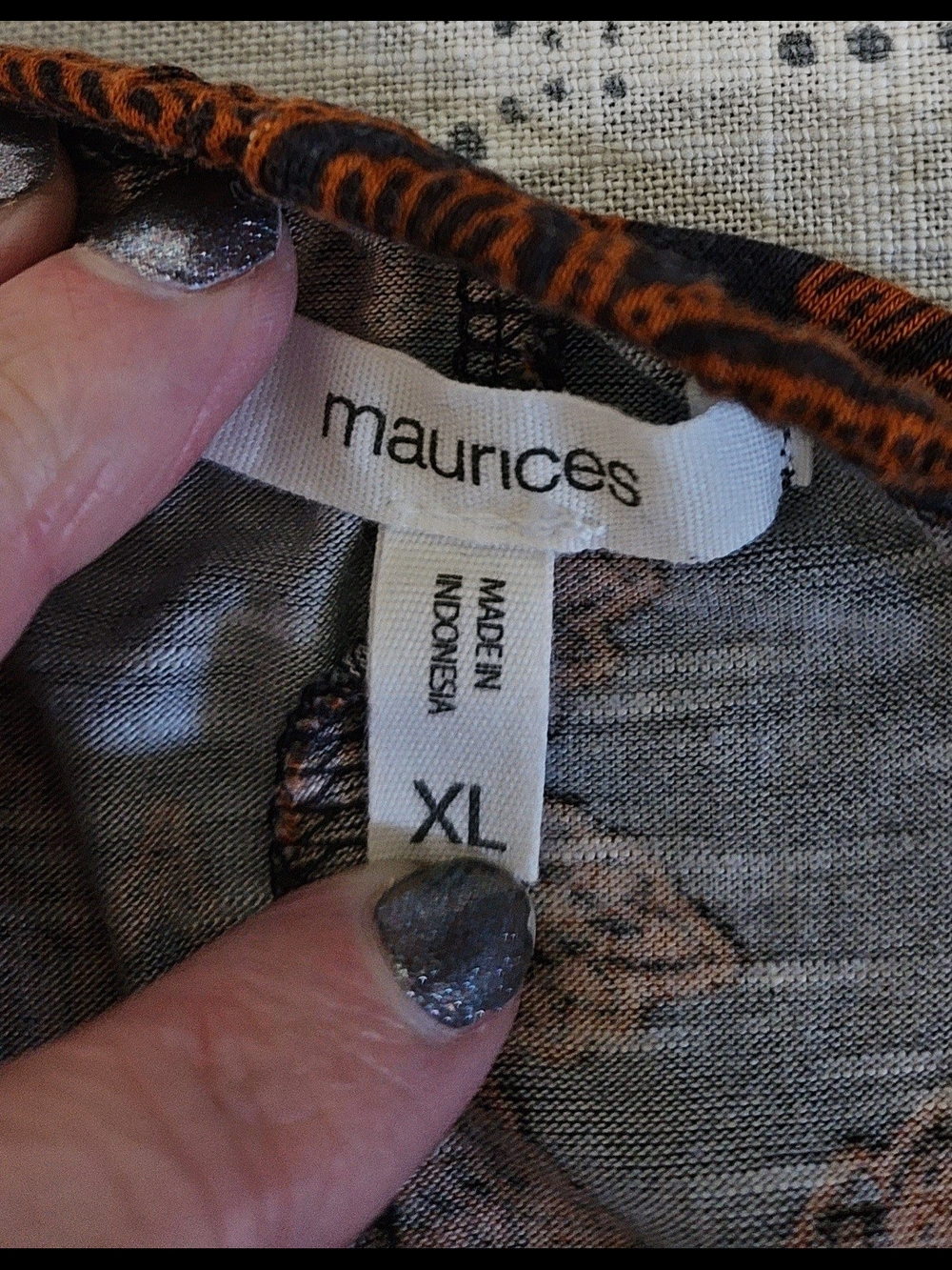 Maurices Navy Tank with Rust Jacobean Floral Print, XL, Fits 16-20 - Picture 3 of 4